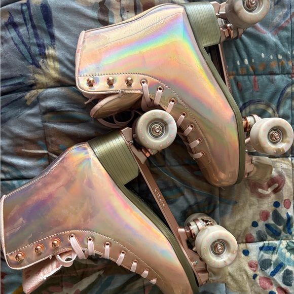 NWT Impala Women's Roller Skates - Picture 2 of 7